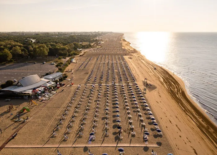 Delightful Two-room Flat Next To The * Bibione