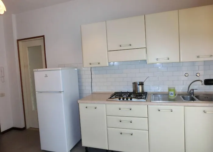 Apartment Delightful Two-room Flat Next To The