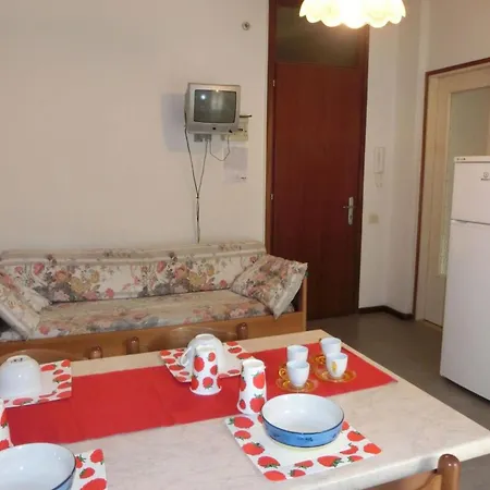 Delightful Two-room Flat Next To The * Бібіоне