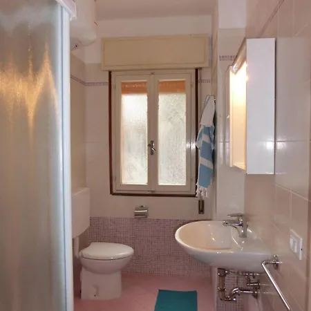 Apartment Delightful Two-room Flat Next To The