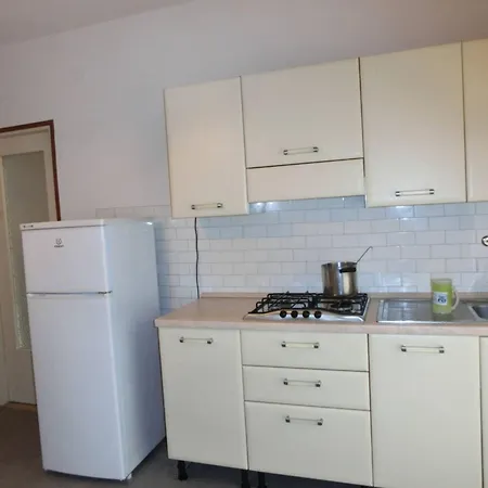 Апартаменты Delightful Two-room Flat Next To The