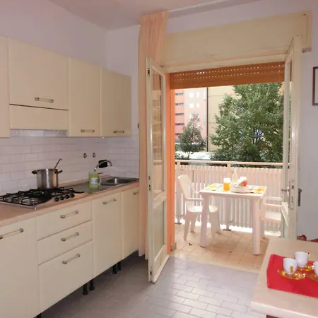 Delightful Two-room Flat Next To The