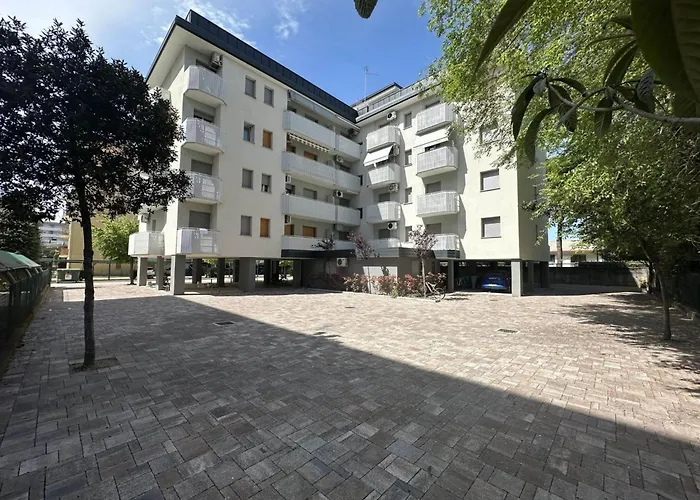 Delightful Two-room Flat Next To The *